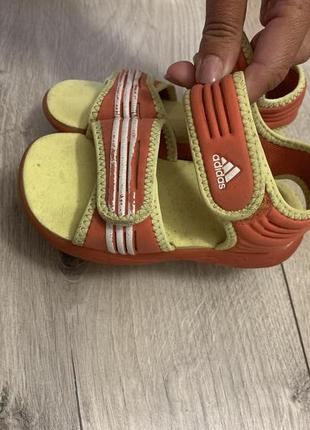 Adidas босоніжки 24р