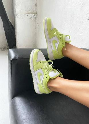 Nike jordan low limelight, женские кроссовки найк6 фото