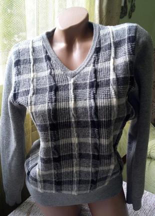 Брендовый тёплый, женский серый свитер. клетка.1 фото