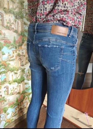 Тягучие джинсы2 фото