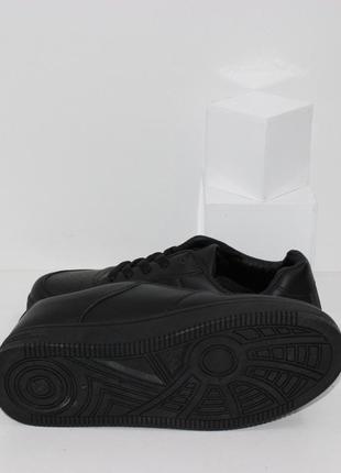 Кроссовки туфли на шнурках подростковые в черном цвете.10 фото