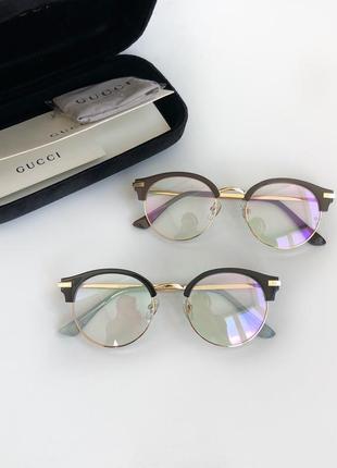 Жіночі окуляри