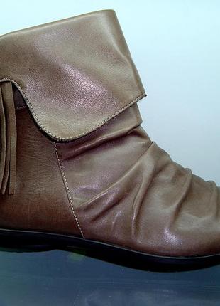 Bata, італія, оригінал, розмір 36.