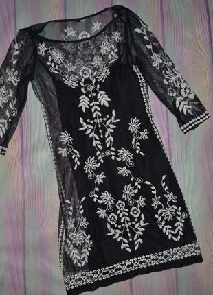Гарне плаття сітка з вишивкою 42-44размер