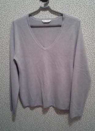 Светр жіночий