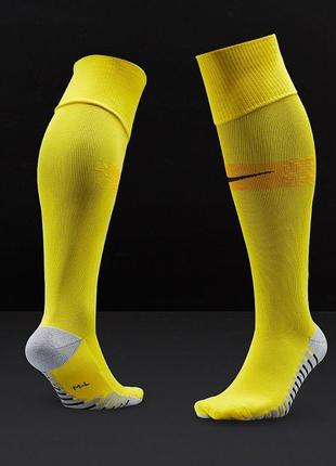 Гетры футбольные nike team match fit otc socks tour yellow/university оригинал sx6836 7191 фото