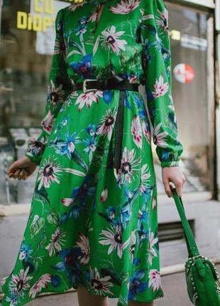 Платье новое зеленое мега модное в цветы