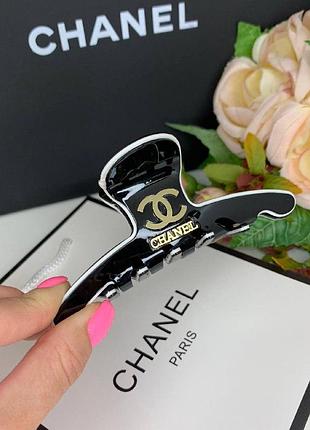 Краб для волос черный с брендовой надписью и логотипом