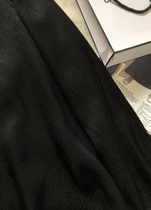 Брендовий натуральна блуза від atelier paris & other stories, чорна блузка під рептилію4 фото