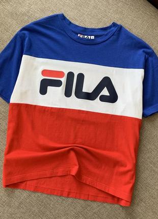 Хлопковая синяя белая футболка fila