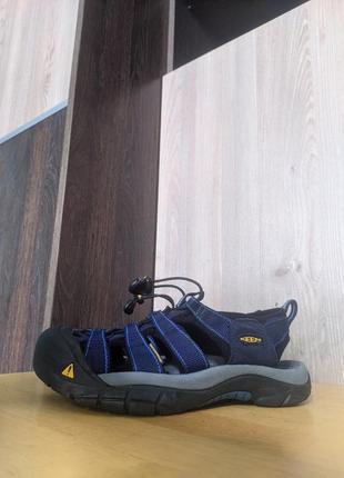 Сандалии треккинговые keen waterproof1 фото