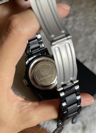 Суперлегкие массивные чёрные женские часы4 фото