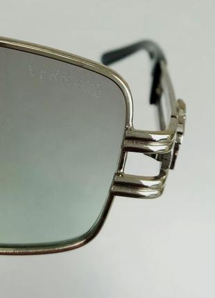 Versace стильные солнцезащитные очки унисекс светло серые в серебристом металле9 фото