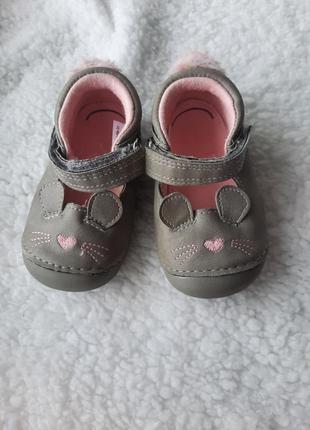 Туфельки/взуття для дівчинки