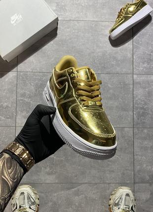 Чоловічі кросівки nike air force low liquid metal gold, кеди найк аір форс золоті не висока платформа