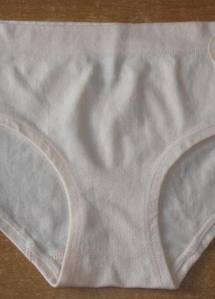 Трусики хіпстери. якісні, комфортні. колір - блідо - бежевий см мерочки
