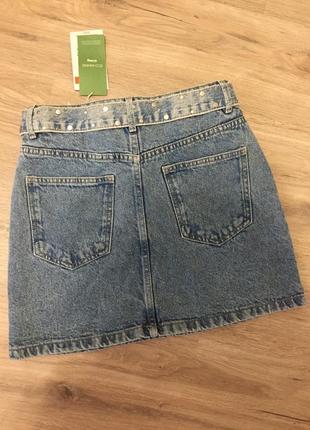 Новая джинсовая юбка с поясом2 фото