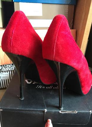 Замшевые красные туфли corso como3 фото