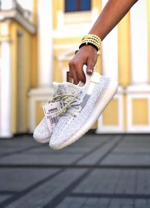 Жіночі кросівки adidas yeezy boost 350 v2 static white reflective (повний рефлектив)3 фото