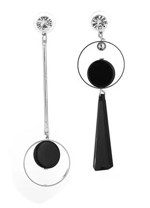 Асимметричные серьги подвески серебристые черные геометрия акриловые сережки длинные кульчики довгі срібні3 фото