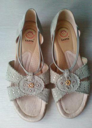Босоножки система антишок  earth spirit