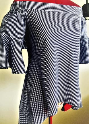 Блуза туніка з оголеними плечима, вирізом на спинці і акцентними рукавами6 фото