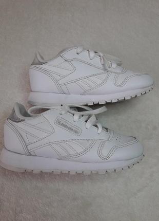 Кроссовки детские reebok classic3 фото