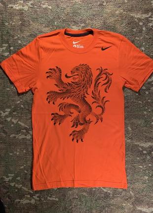 Футболка nike tee nederland, оригінал, розмір s