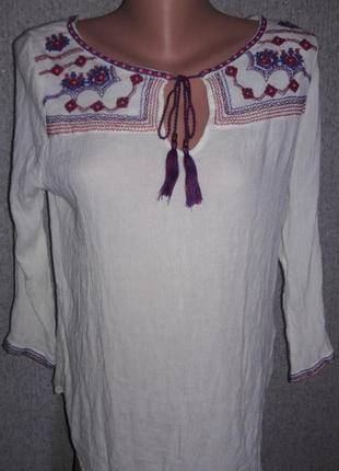 Блуза с вышивкой forever21