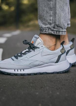 Женские кроссовки reebok legacy grey4 фото