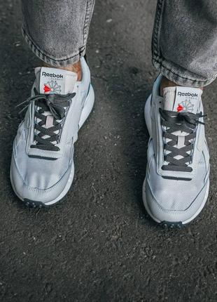 Женские кроссовки reebok legacy grey5 фото