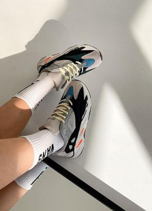 Женские кроссовки adidas yeezy boost 700 wave runner