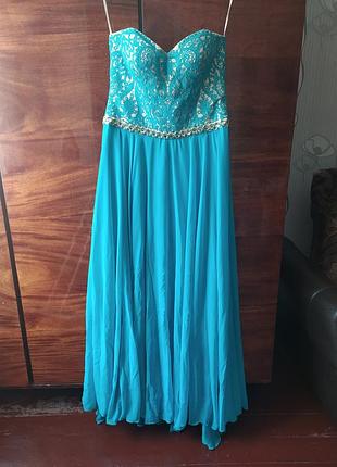 Вечернее платье