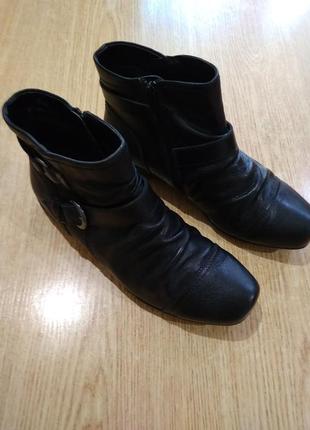 Кожаные ботинки m&s collection деми полусапожки