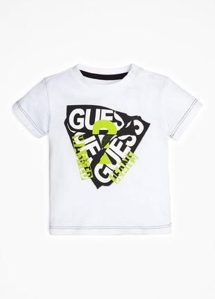 Бавовняна футболка бренду guess від 3 до 18 місяців