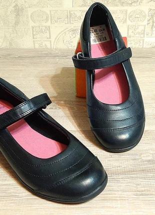 Р. 33.5,34, 35 clarks кожаные черные туфли оригинал5 фото