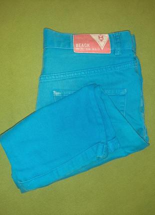 Яркие голубые джинсовые бриджи3 фото