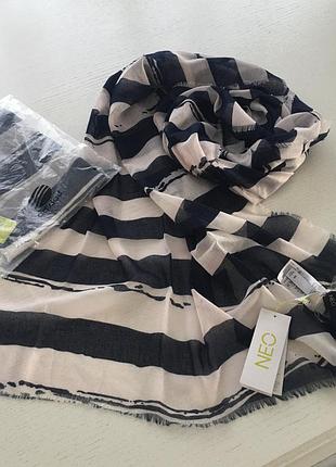 Лёгкий, воздушный шарф-платок adidas