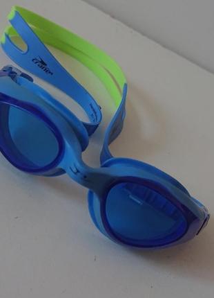 Фирменные очки для плавания. crane. австрия.