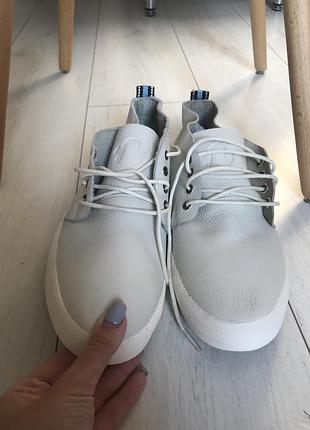 Шкіряні кеди фірми noodles