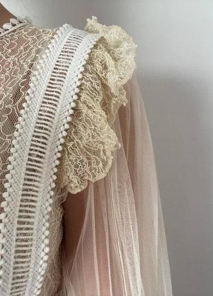 Світла сукня (плаття) з високою талією з мереживом і шифоном s-m7 фото