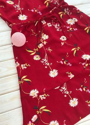 Шикарное платье на запах в цветочный принт ромашки рюши6 фото