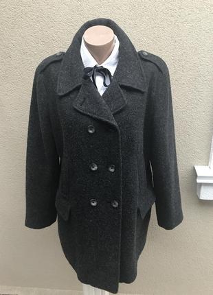 Добротное,шерстяное пальто,бушлат,(полу-пальто),большого размера,шерсть 65%