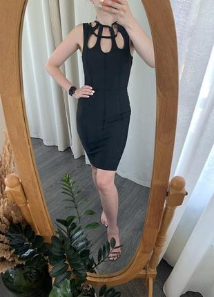 Шикарне стягуюча поатье