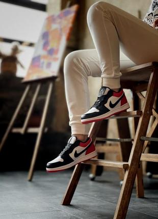 Кроссовки женские nike air jordan 1 retro low7 фото