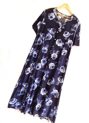 Шикарное платье-халат в цветочный принт1 фото