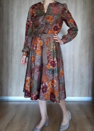 Kay windson винтажное платье миди отрезное по талии в крупных цветах р м l 38-404 фото