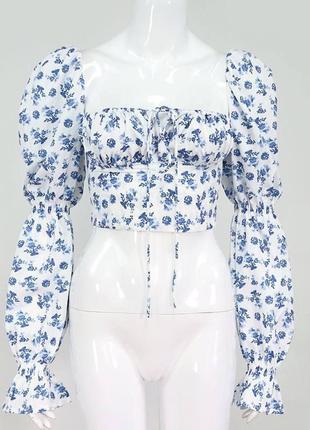 Кроп-блузка в мелкий синий цветочек8 фото