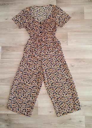 Летний легкий комбинезон в цветочный принт