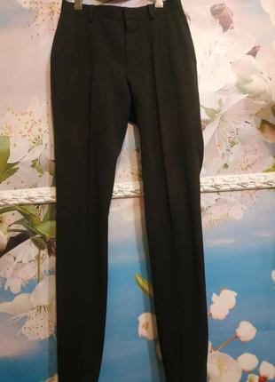 Брюки заужены к низу на высокий рост. asos  m 30р.